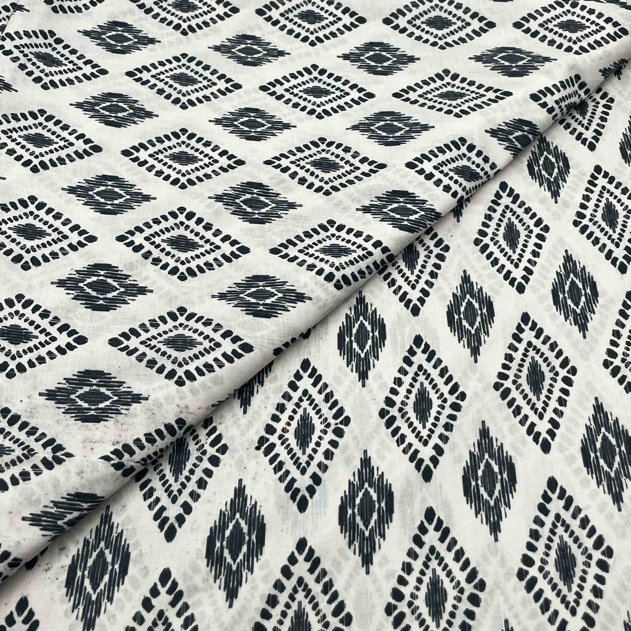 Lawn Digital Print D627